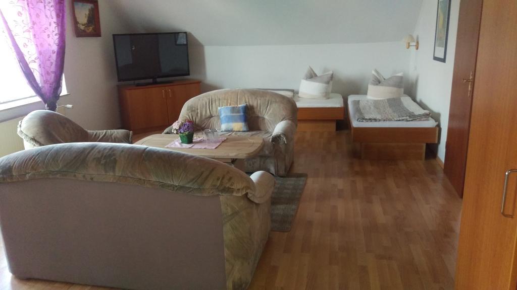 Landhaus Mecklenburg Waren  Kamer foto
