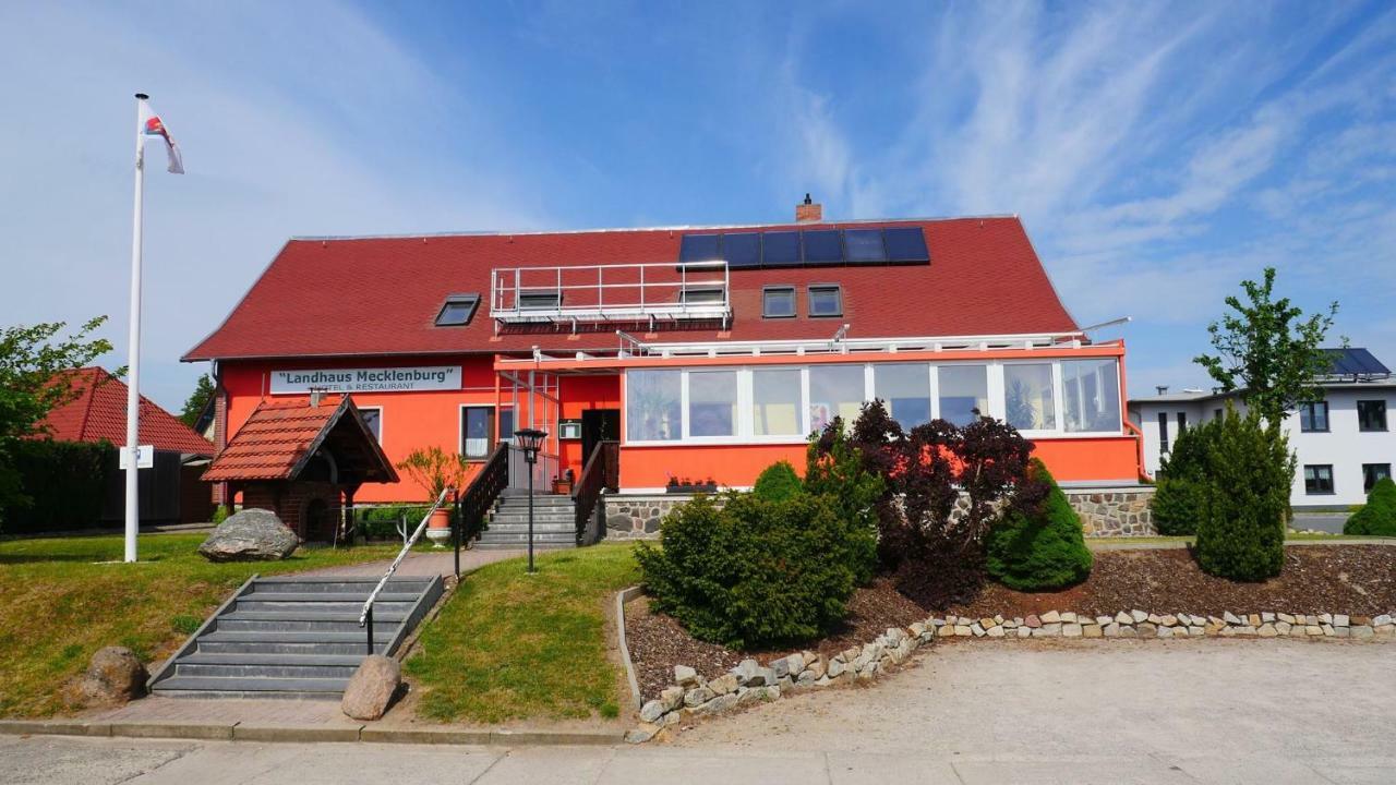 Landhaus Mecklenburg Waren  Buitenkant foto